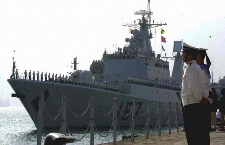 香江舰影：人民海军舰艇历次访港精彩瞬间